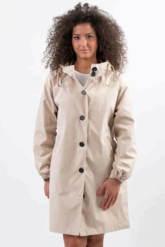 Pamela - Waterdicht windjack met capuchon in oversized regenjack
