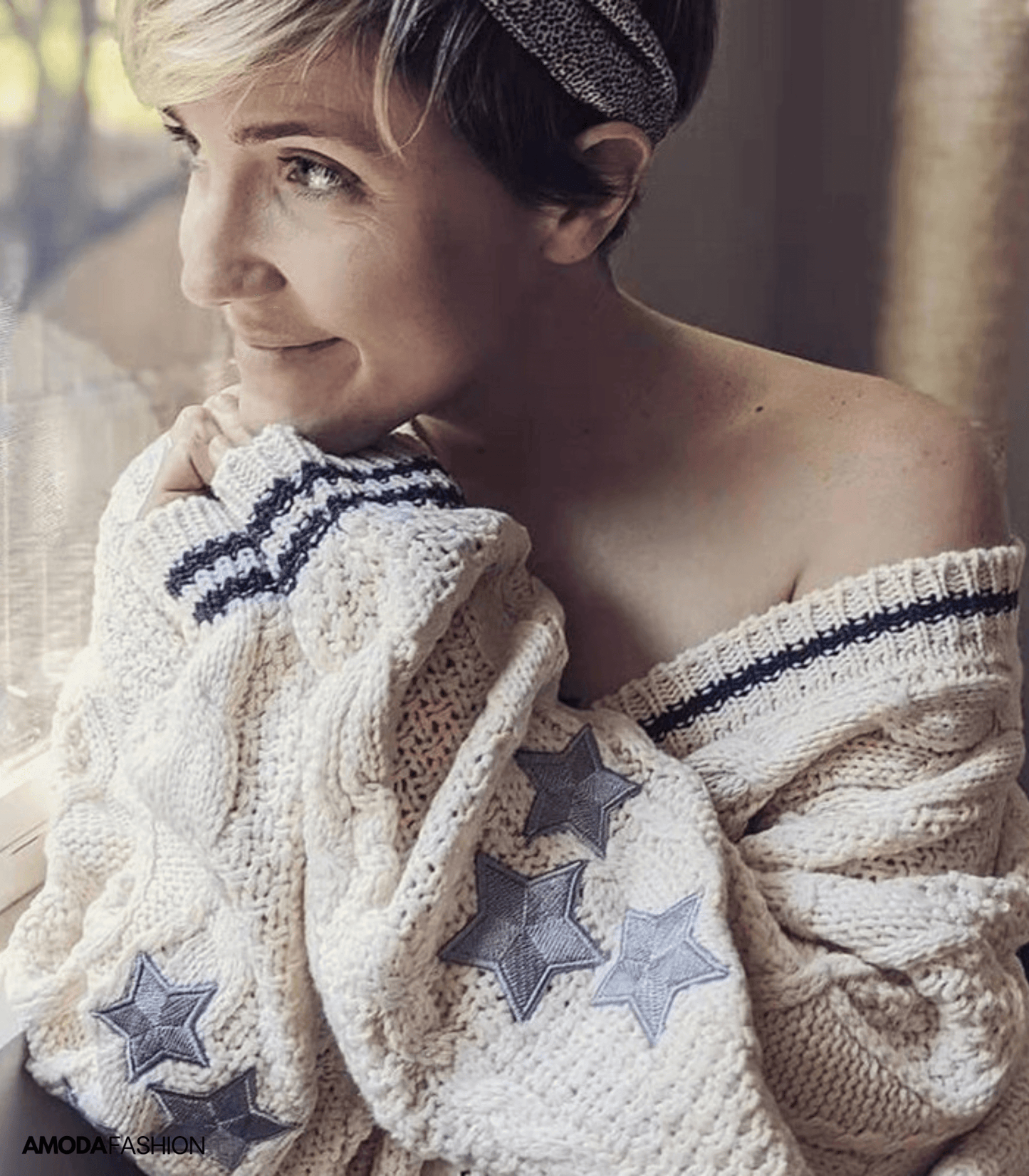 Geborduurd vest met V-hals en ster